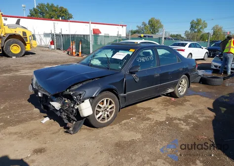 2001 Toyota Camry Xle V6 from USA, damaged, VIN 4T1BF28K01U963902